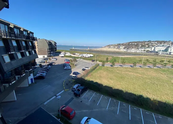 Marina De Place-inn * 多维尔